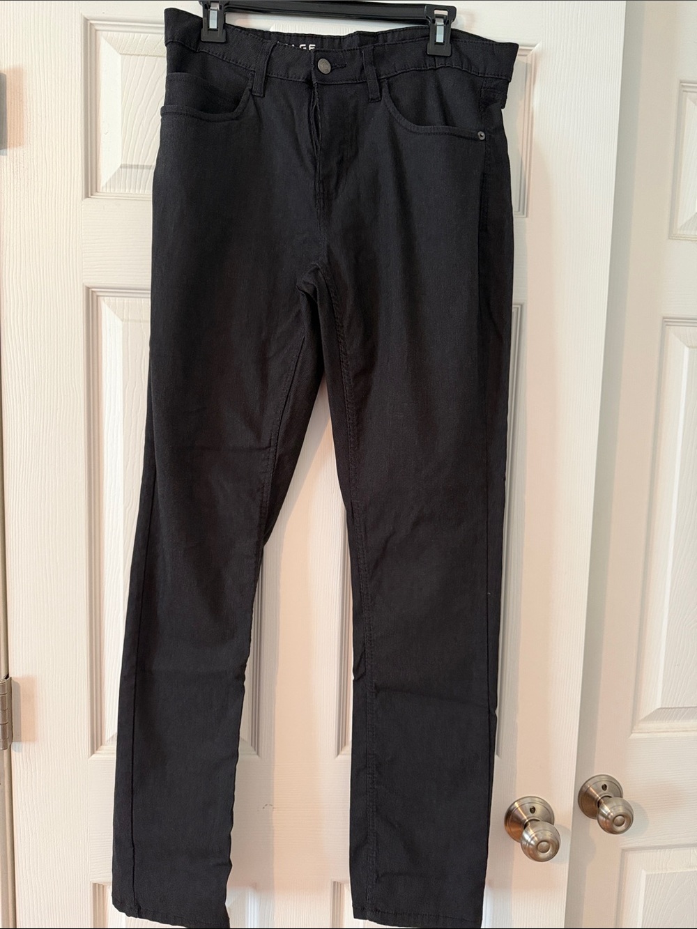 Izod Men's Black Straight-Leg Black Pants